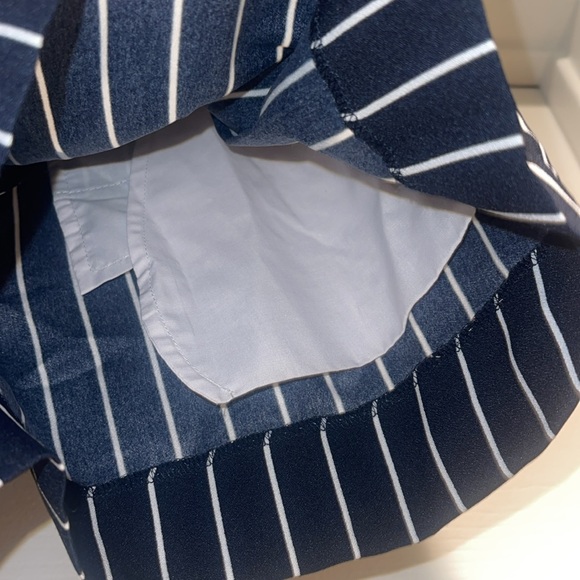 Banana Republic striped shorts - Picture 5 of 6